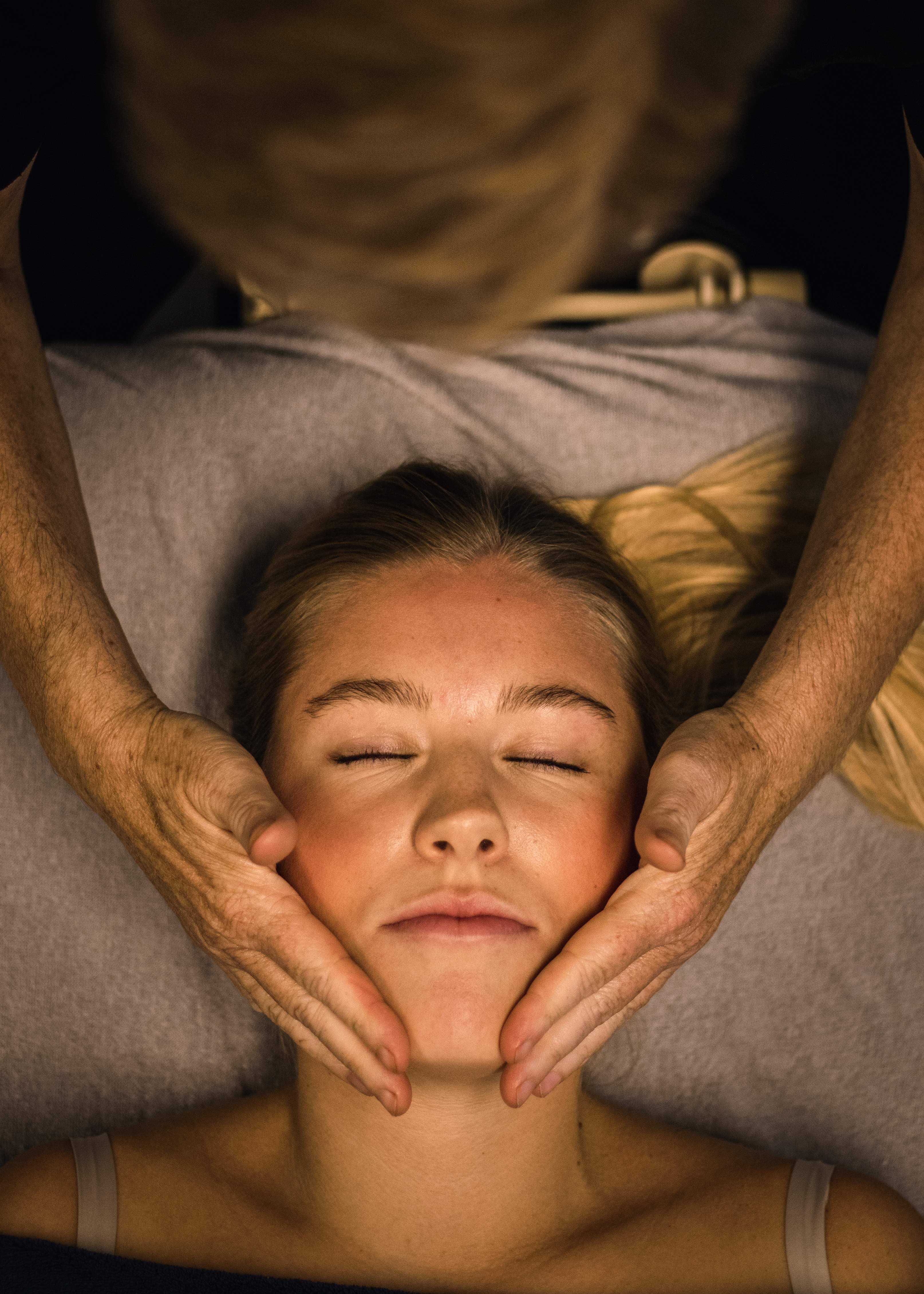 Dybdegående ansigtsmassage