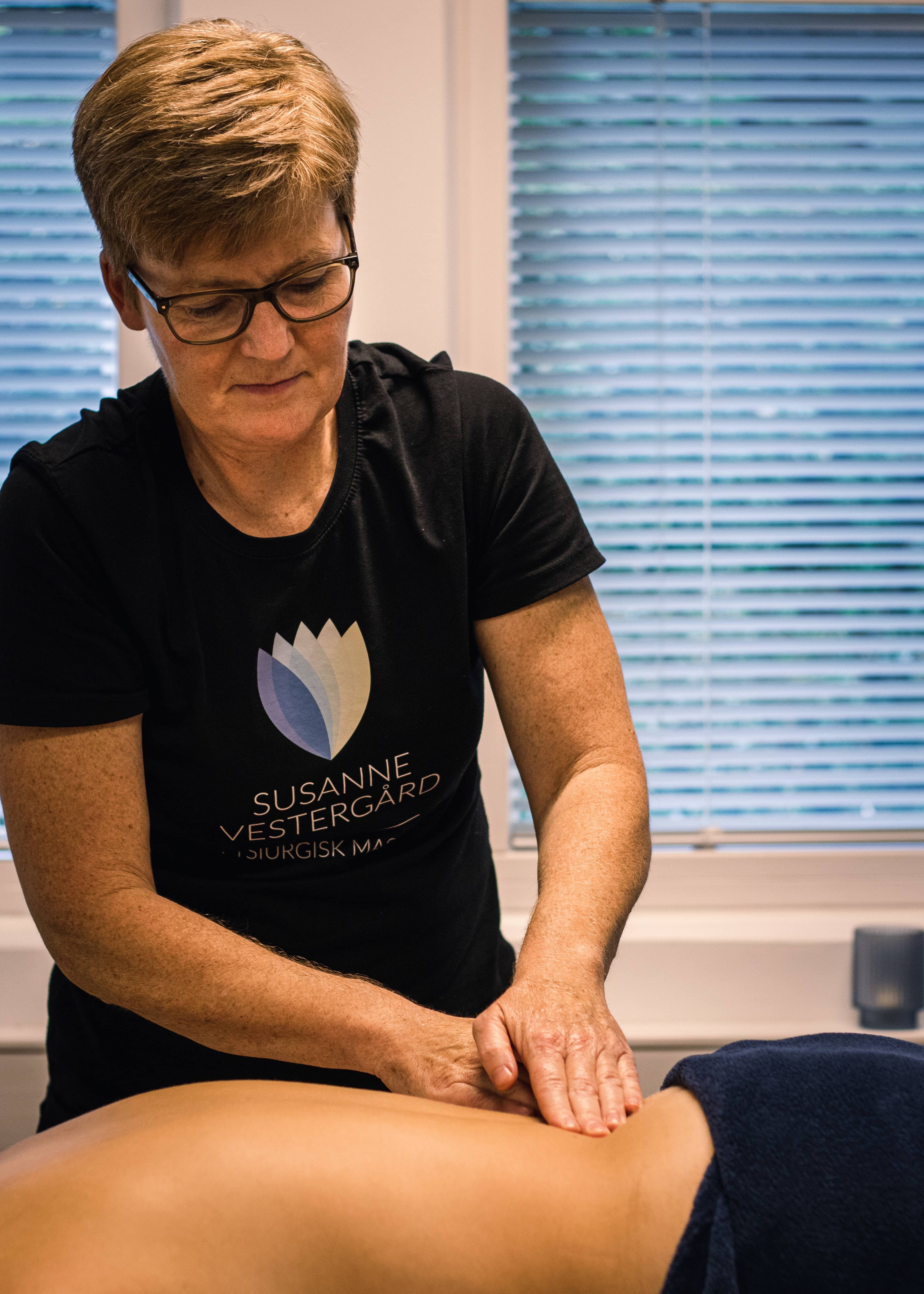 Fysiurgisk bindevævsmassage